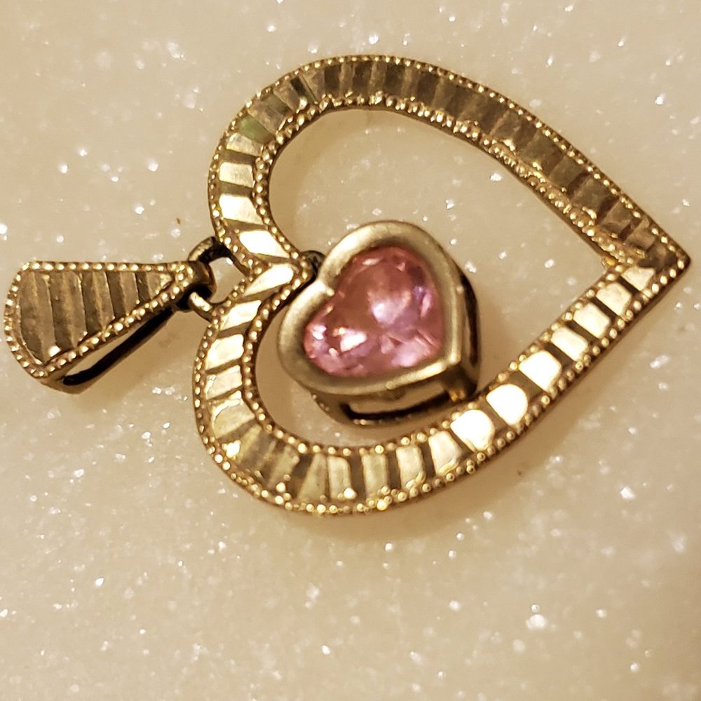 10K Yellow Gold Heart with gemstone pendant